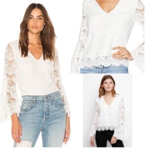 ❤️ MINKPINK LACE BELL SLEEEVED TOP, SMALL